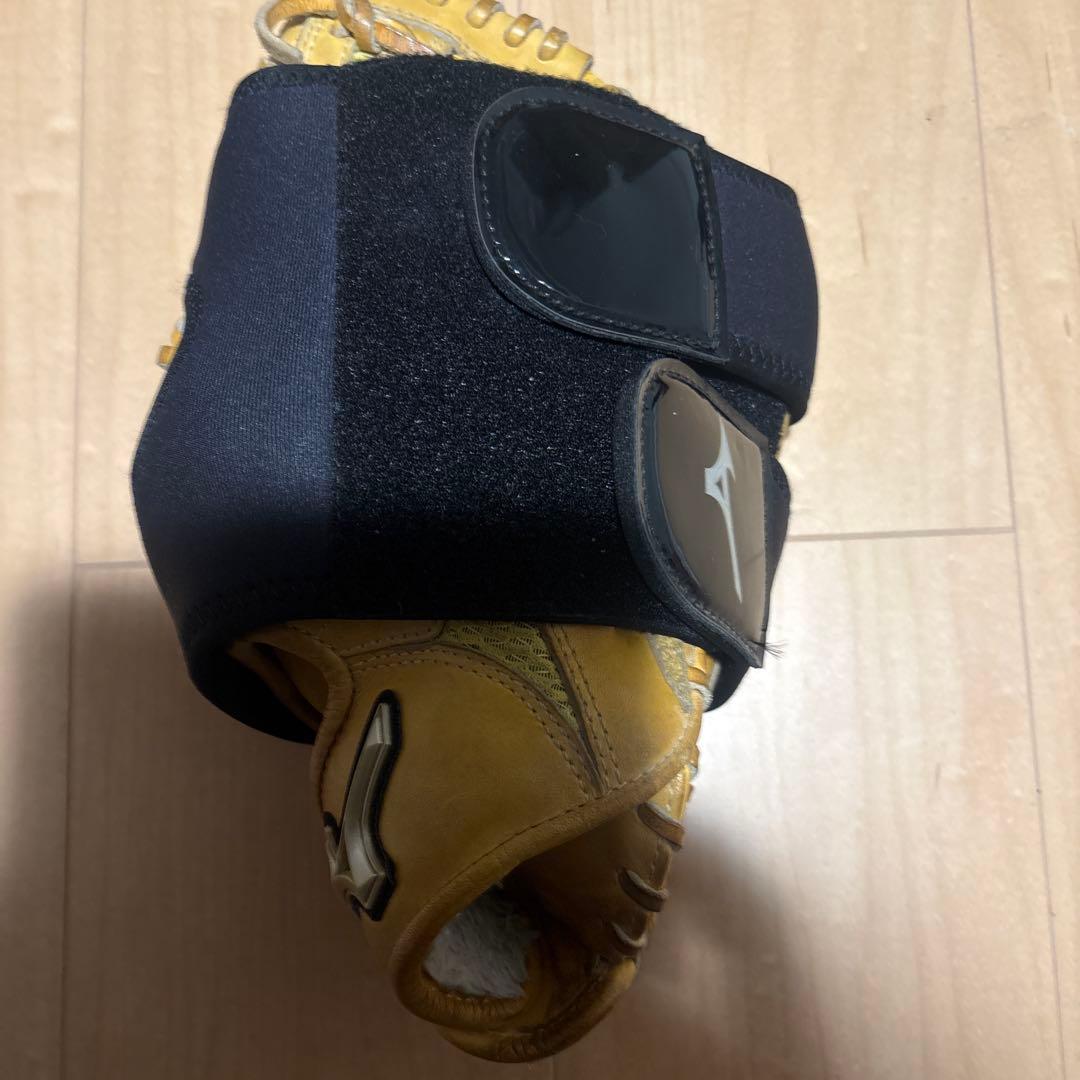 MIZUNO 大人　右投げ　グローバルエリート　軟式用グローブ　異彩袋セット