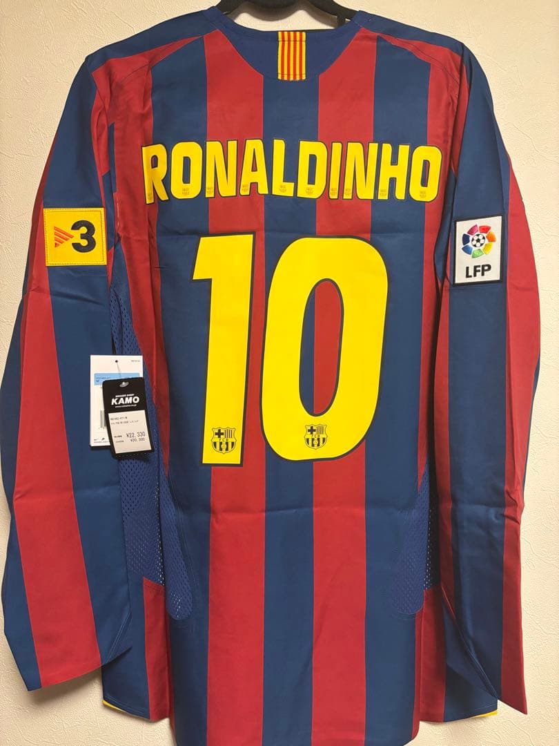 【正規品】ロナウジーニョ FCバルセロナ 2005/06リイシュー