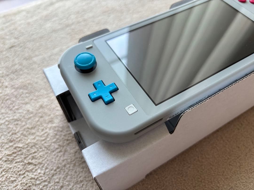 【超美品】Nintendo Switch Lite ポケモンデザイン 本体