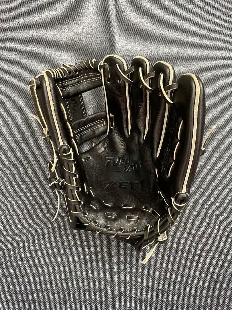 美品　ゼット　野球 硬式グローブ 一般用　大人　右投げ　グラブ　内野手 右利き