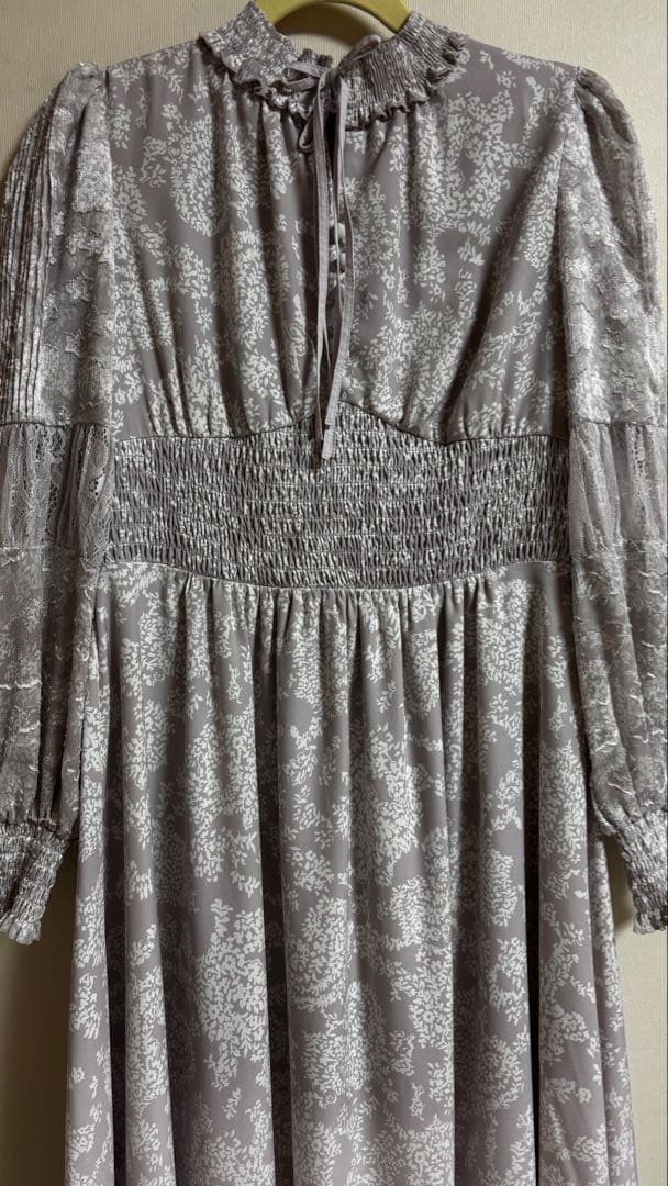 ワンピース herlipto Winter Floral Long-sleeve Dress