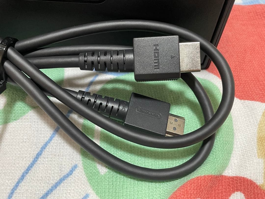 中古 Nintendo Switch 本体 箱付き