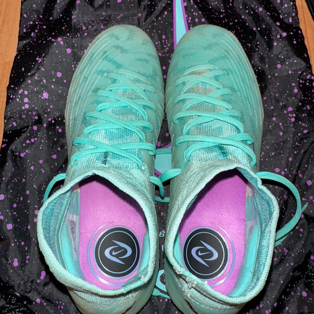 Nike Phantom LUNA FG スパイク