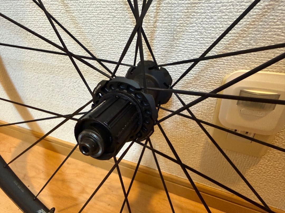 極上品　DT SWISS PR 1400 DICUT OXiC 21 ホイール