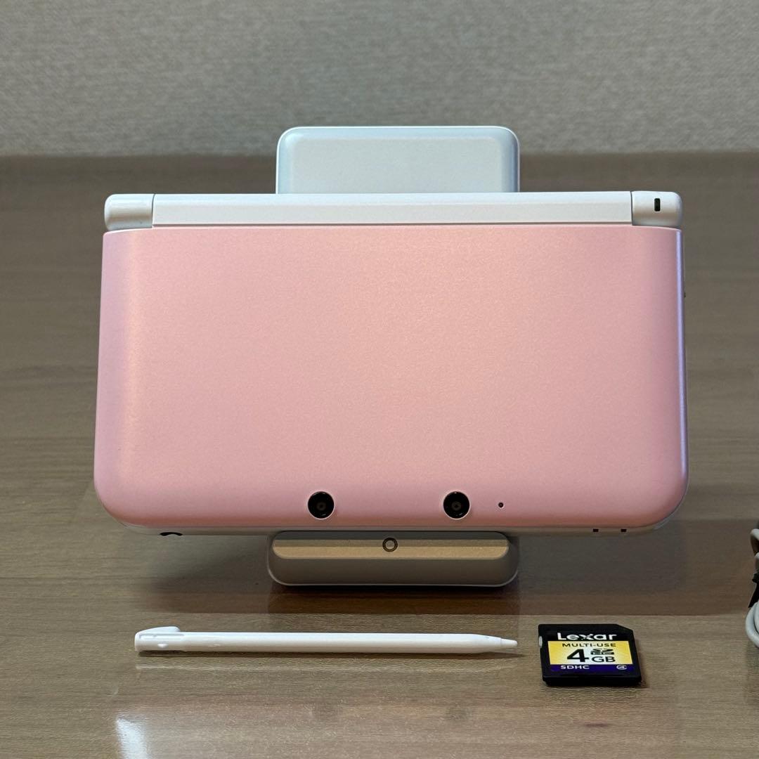 8-044 ニンテンドー3DS LL ピンク×ホワイト