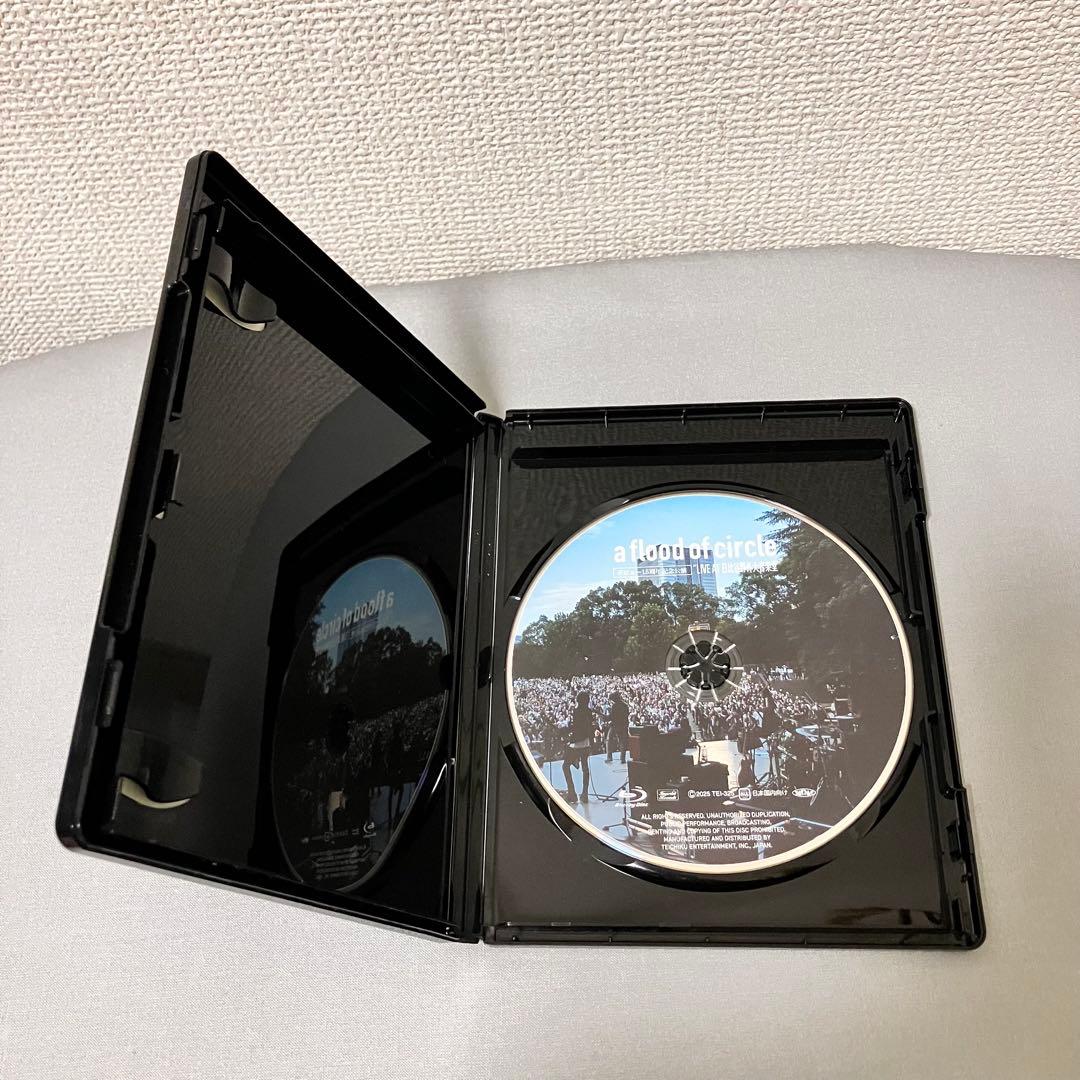 a flood of circle “LIVE AT 日比谷野外大音楽堂 限定盤