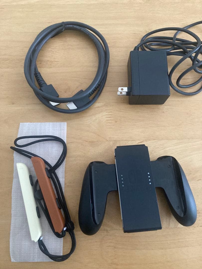 【動作確認済】 NintendoSwitch ピカブイ本体【付属品完備】