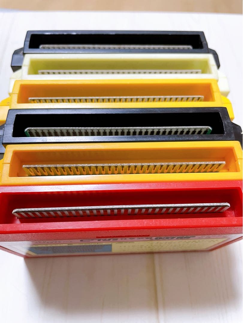 中古品 ファミリーコンピュータ カセット6本付き
