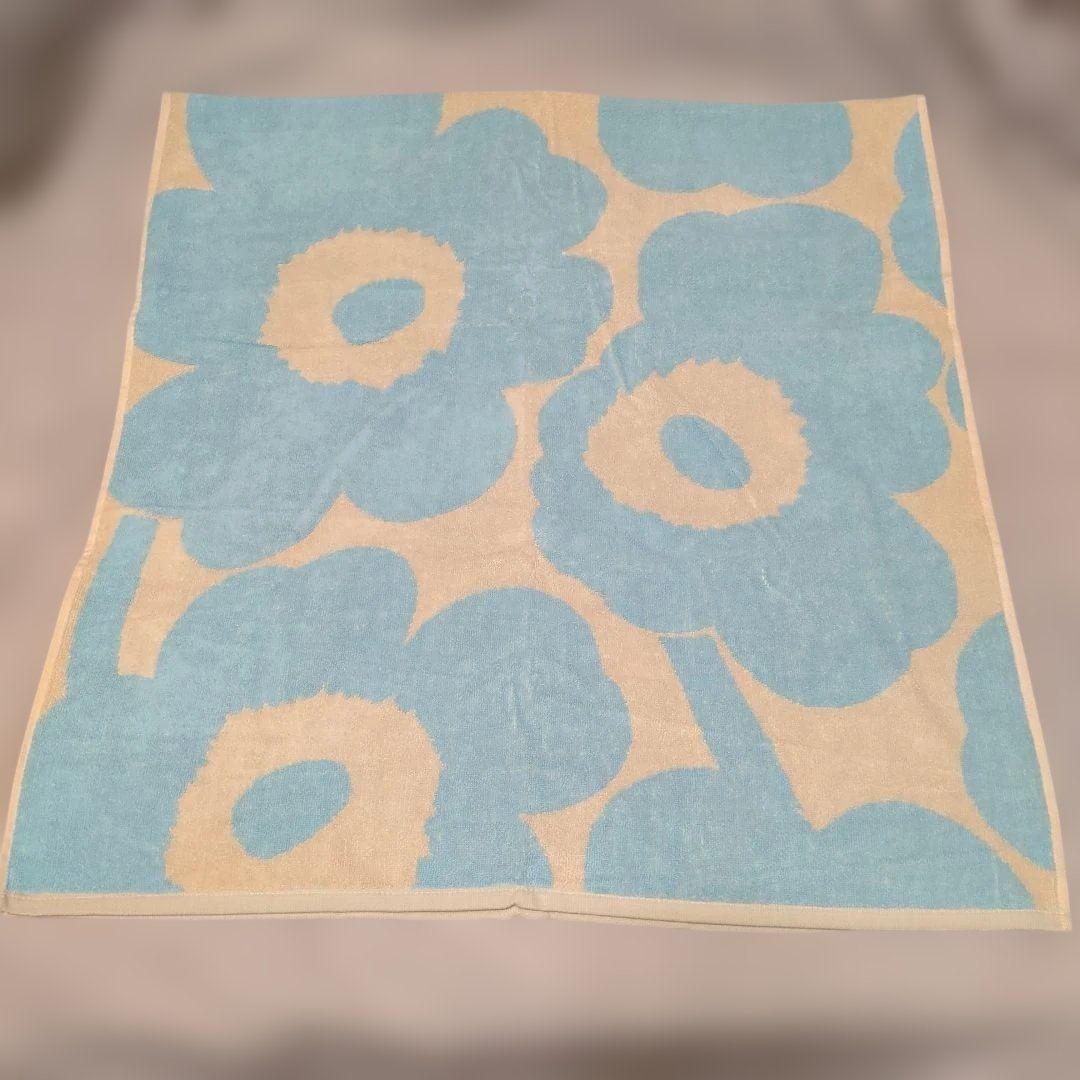 marimekko ウニッコ柄バスタオル 水色
