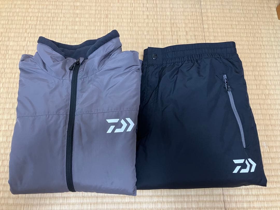 【美品】ダイワ（DAIWA）ウォームアップスーツ DI-5207 グレー XL