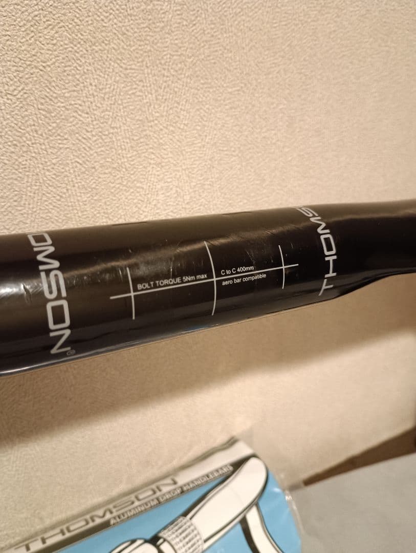 THOMSON カーボン ドロップ ハンドル（エアロ）400㎜　※匿名配送