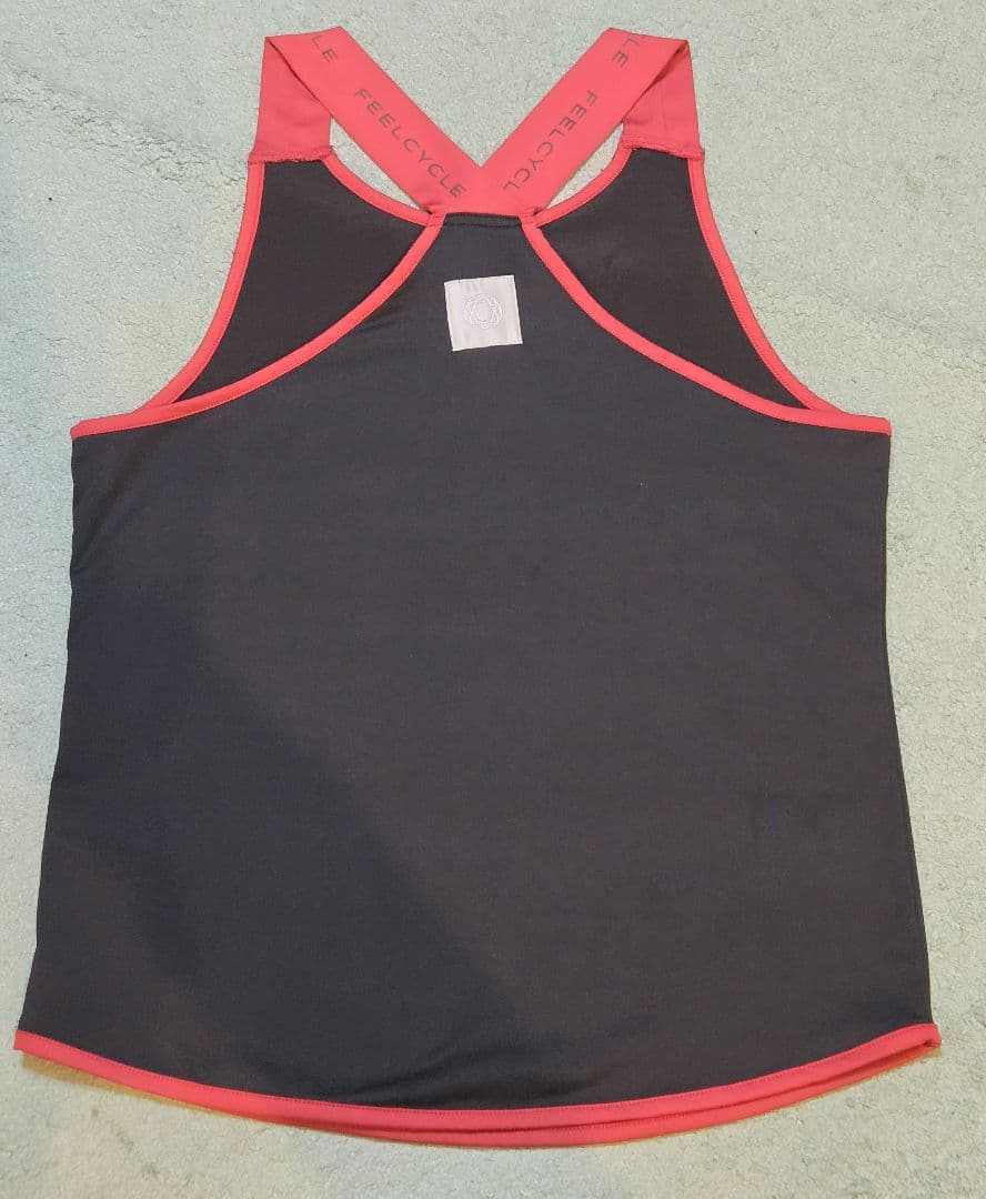 【美品】FEELCYCLE★ショルダーロゴタンク★BLK/RED★ XS