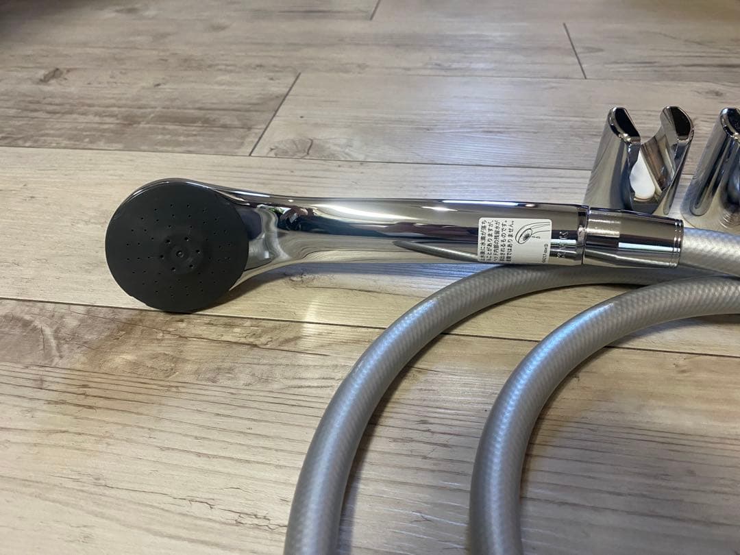 KVK壁付サーモスタット式シャワー