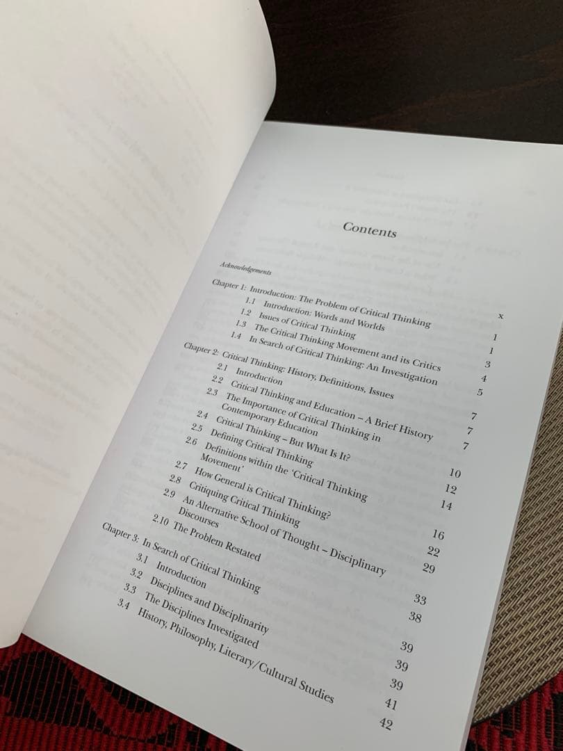 洋書 Critical Thinking and Language