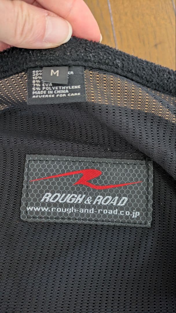 ROUGH & ROAD プロテクター Mサイズ