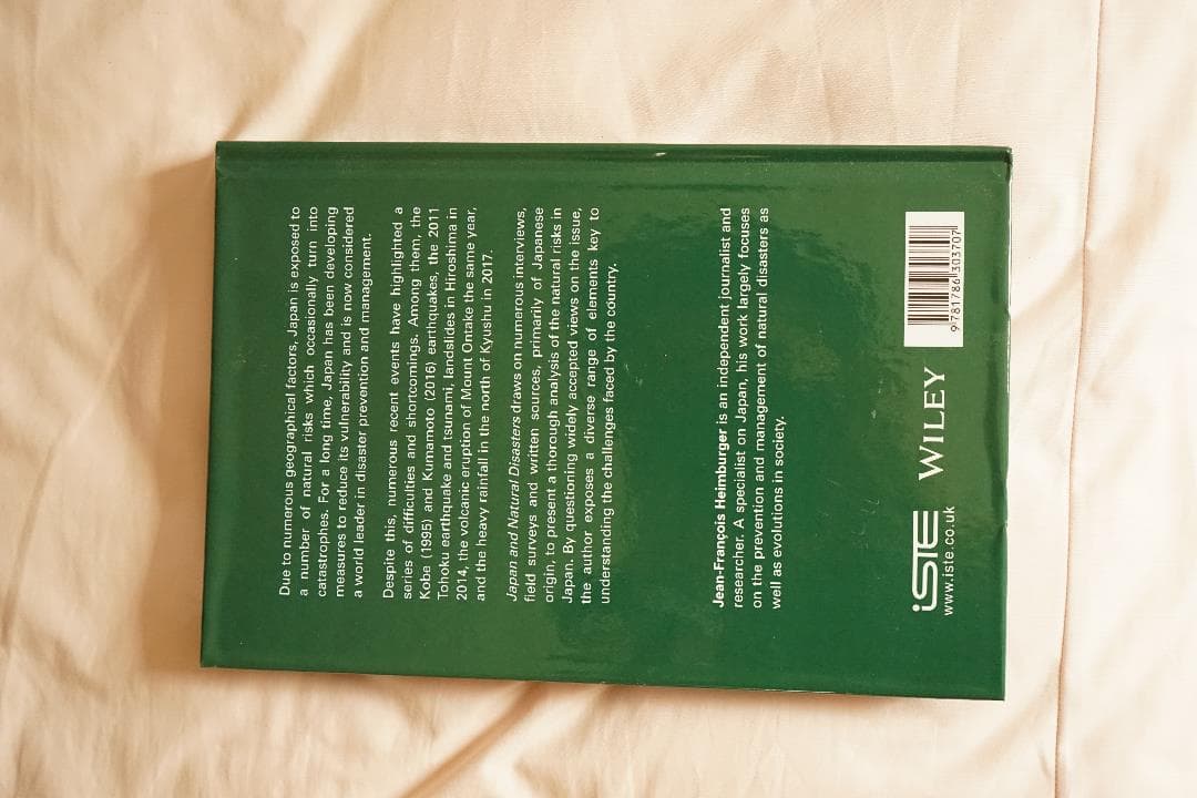 洋書 Japan and Natural Disasters