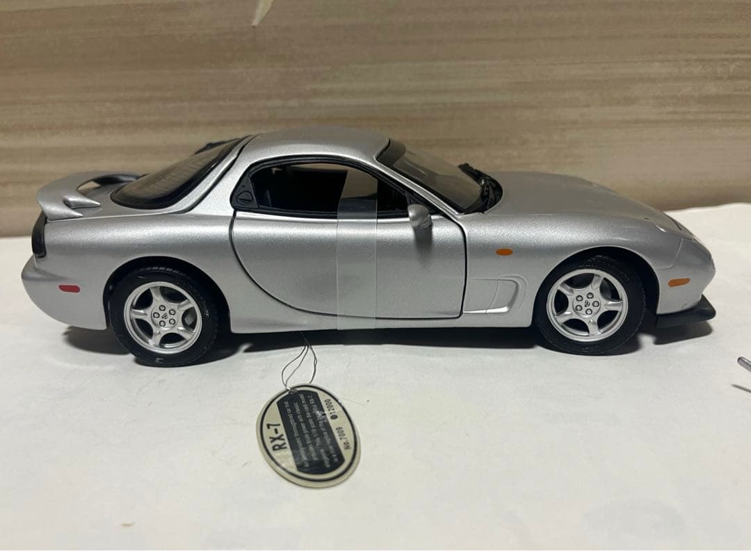 京商 1/18 MAZDA RX-7 R-Handle 7009S シルバー