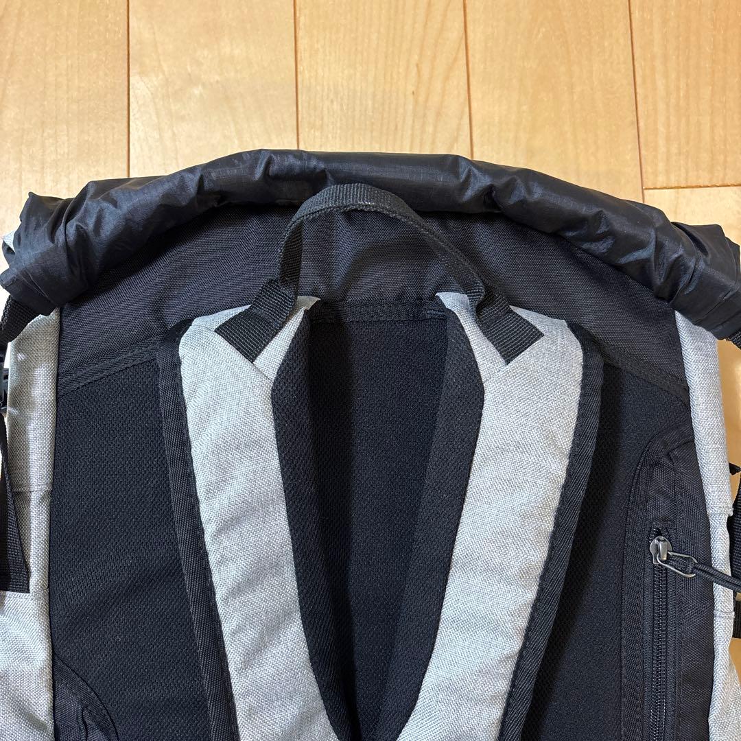 YONEX バドミントンバックパック グレー/ブラック