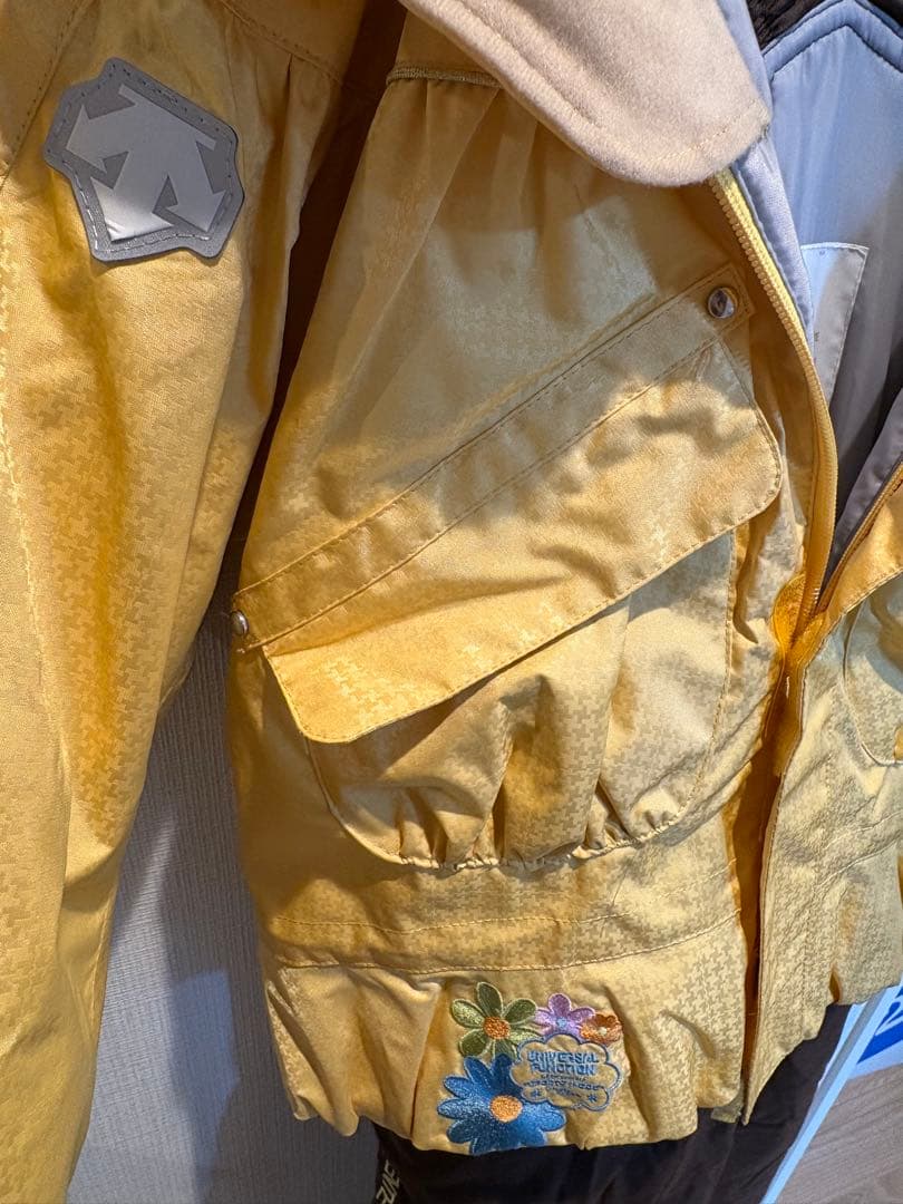 DESCENTE スキーウェア 上下セット　デサント　スノボウェア　130