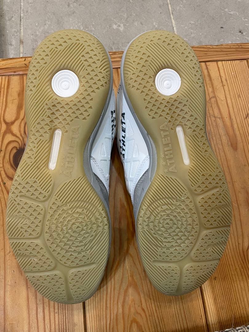 ATHLETA フットサルシューズ ホワイト　27