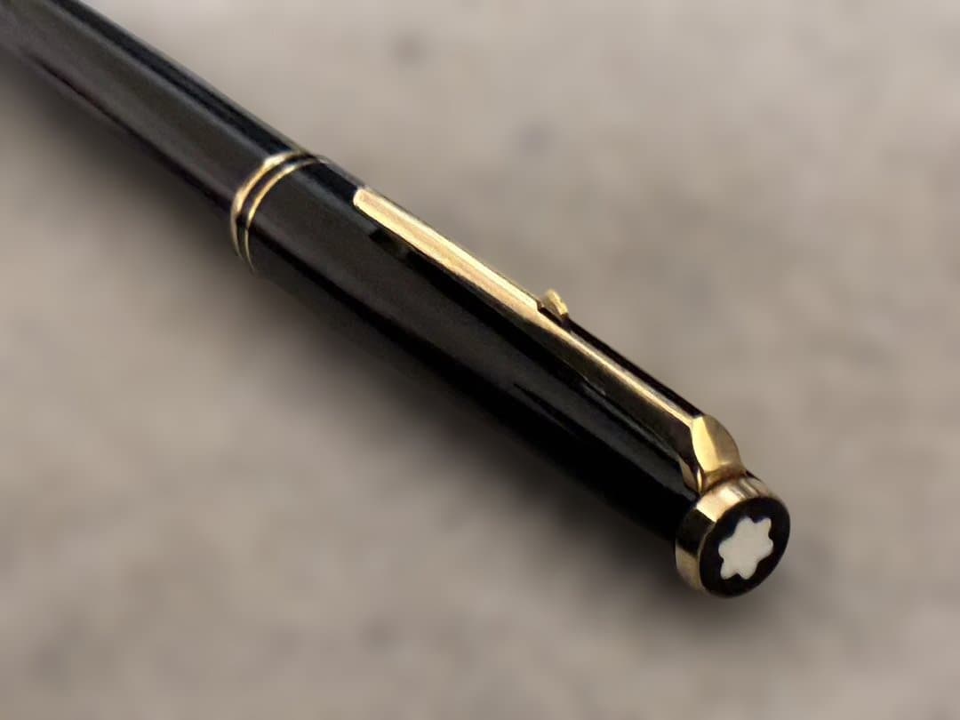 ◾️MONT BLANC モンブラン◾️ハンマートリガー式ボールペン◾️黒／金◾️