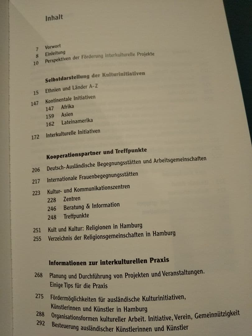 〈洋書〉Wir in Hamburg：世界中からの文化的取り組み