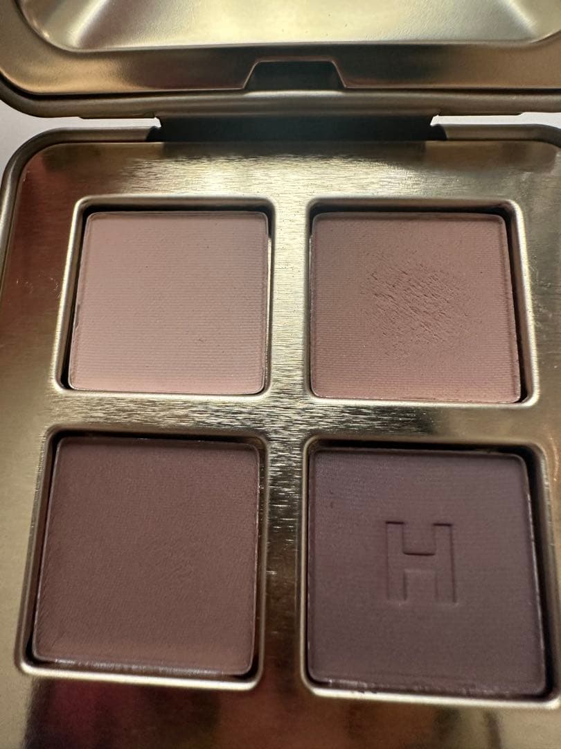 HOURGLASS アイシャドウ　MINIMALIST