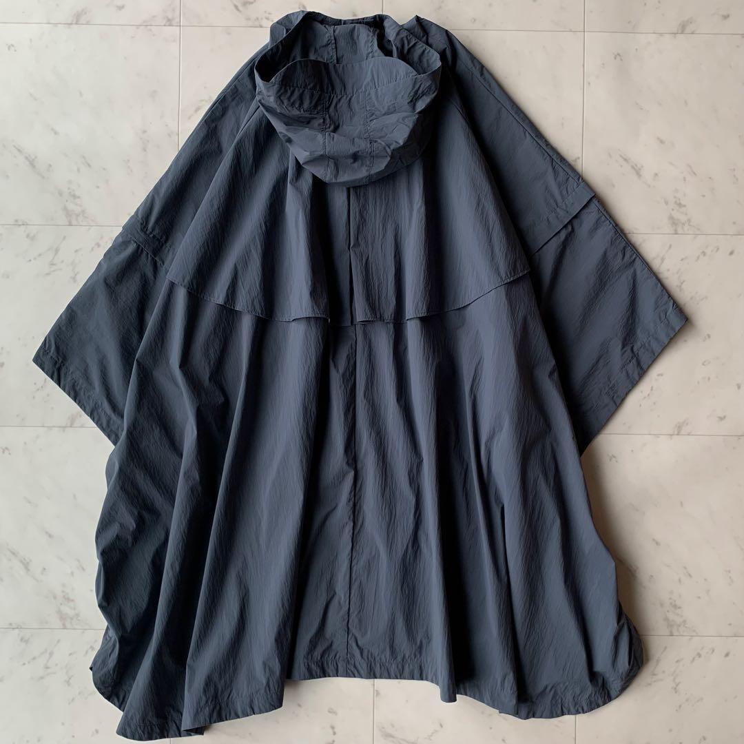 美品　アンタイトル　タフタポンチョ　パッカブルポンチョ　撥水加工　洗える　グレー