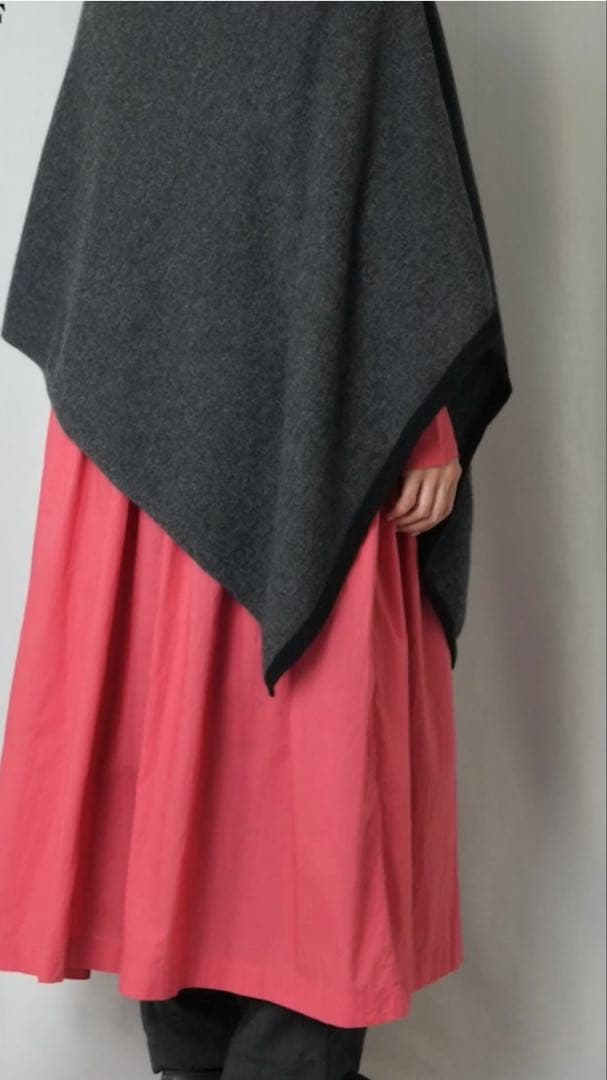 極美品 メゾンドソイル ウールカシミヤプレインポンチョ