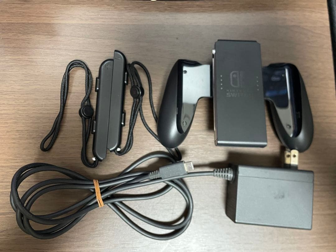【バッテリー強化版】Nintendo Switch 本体 付属品完備 収納バッグ