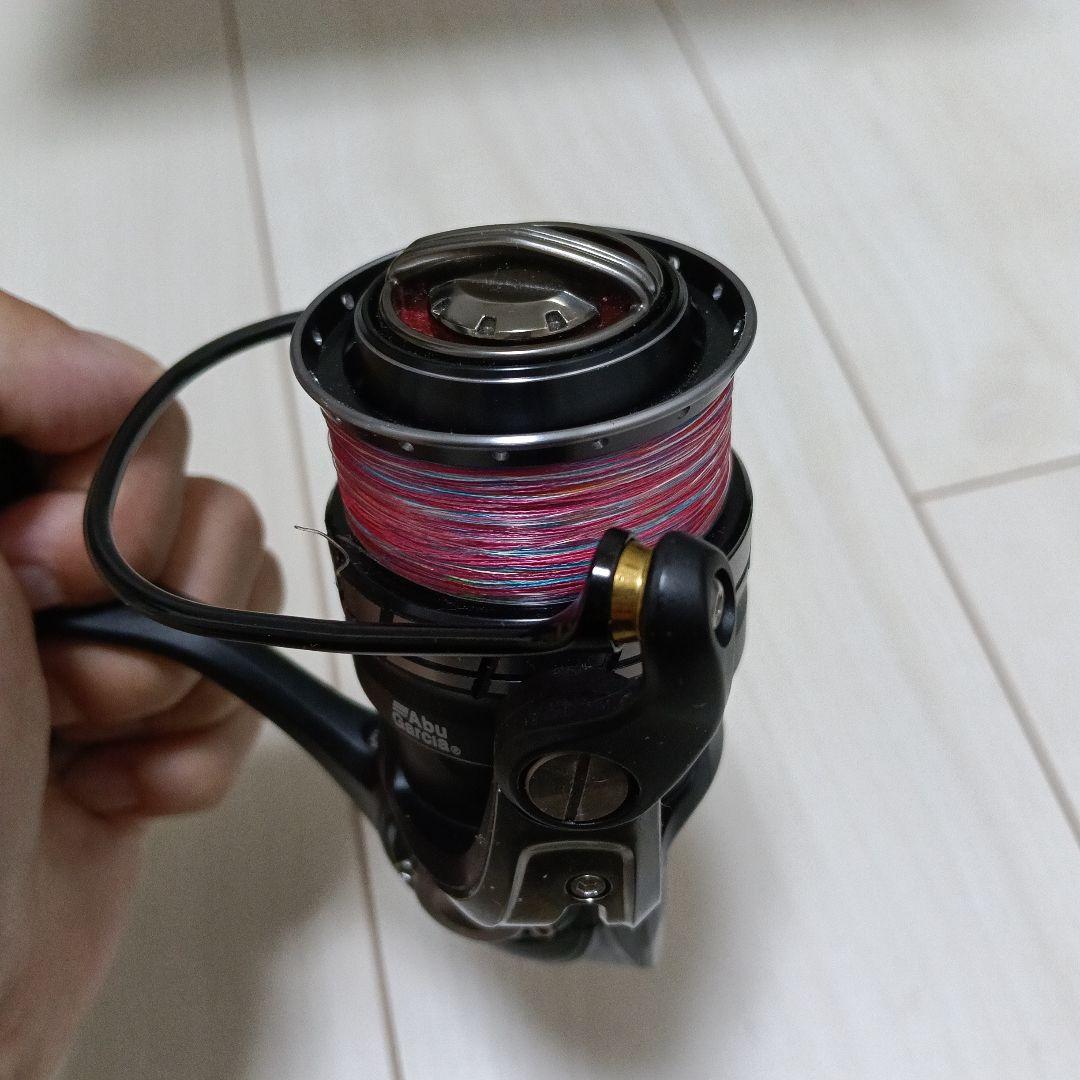 Abu Garcia ROXANI 2500SH スピニングリール