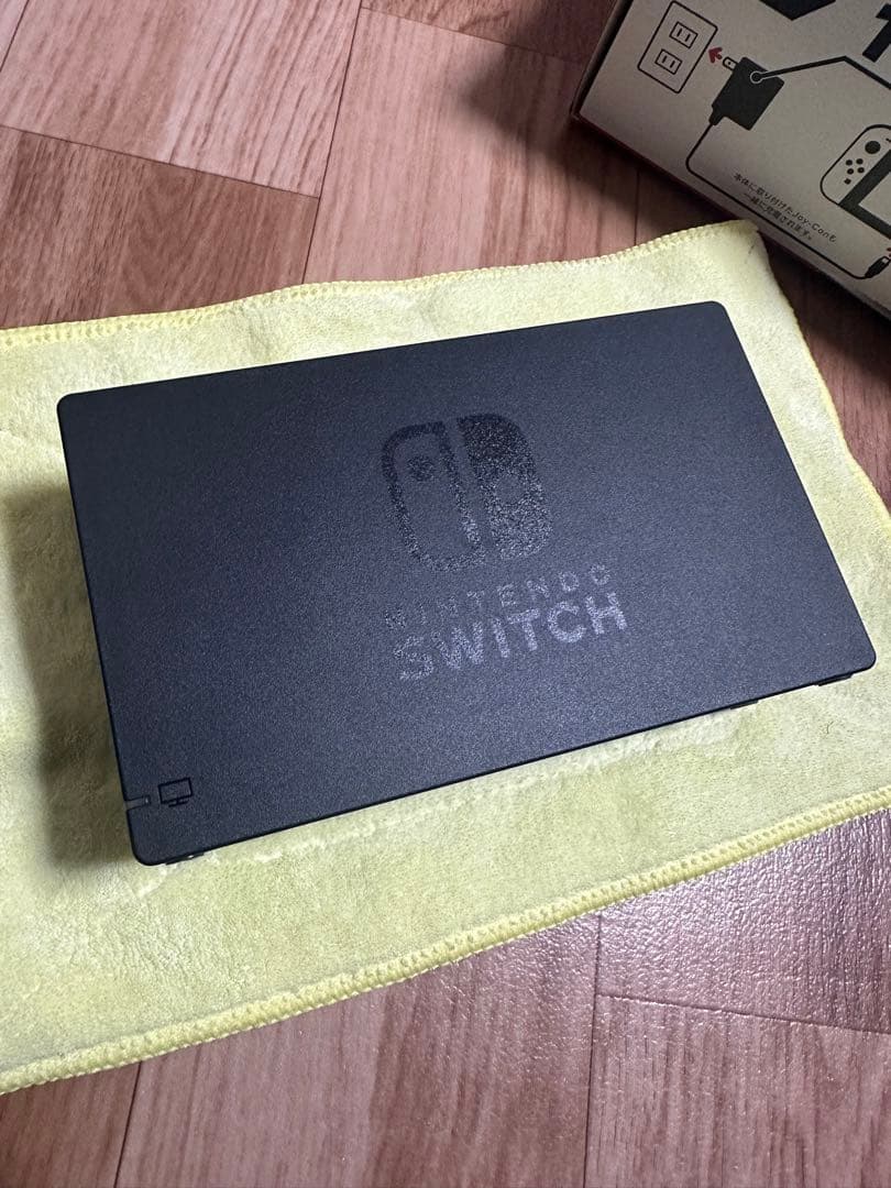 Nintendo Switch 本体、Joy-Con含む周辺機器