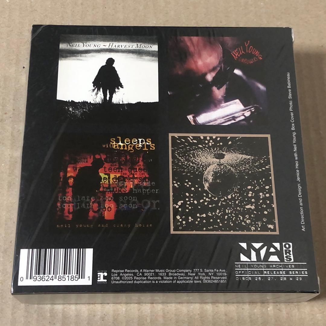 4CD ニール・ヤング Neil Young Official Release