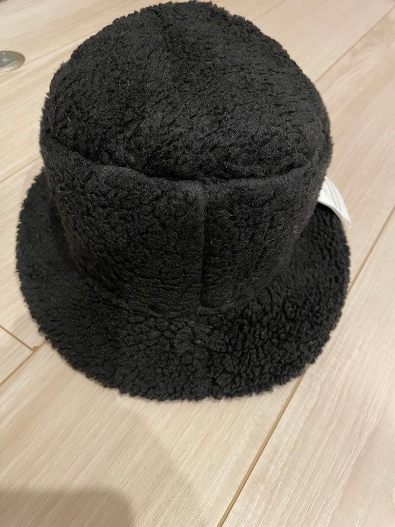 モンクレール　リバーシブル　バケットハット　ブラック　L 美品　正規　ボア
