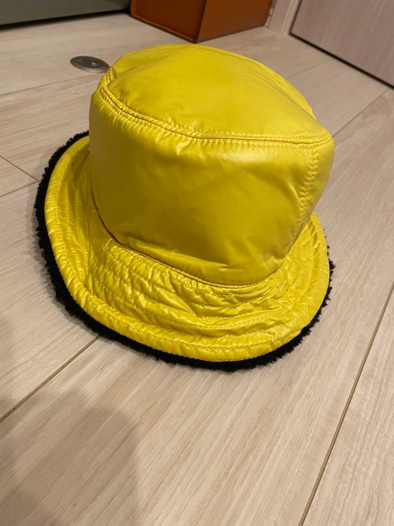 モンクレール　リバーシブル　バケットハット　ブラック　L 美品　正規　ボア