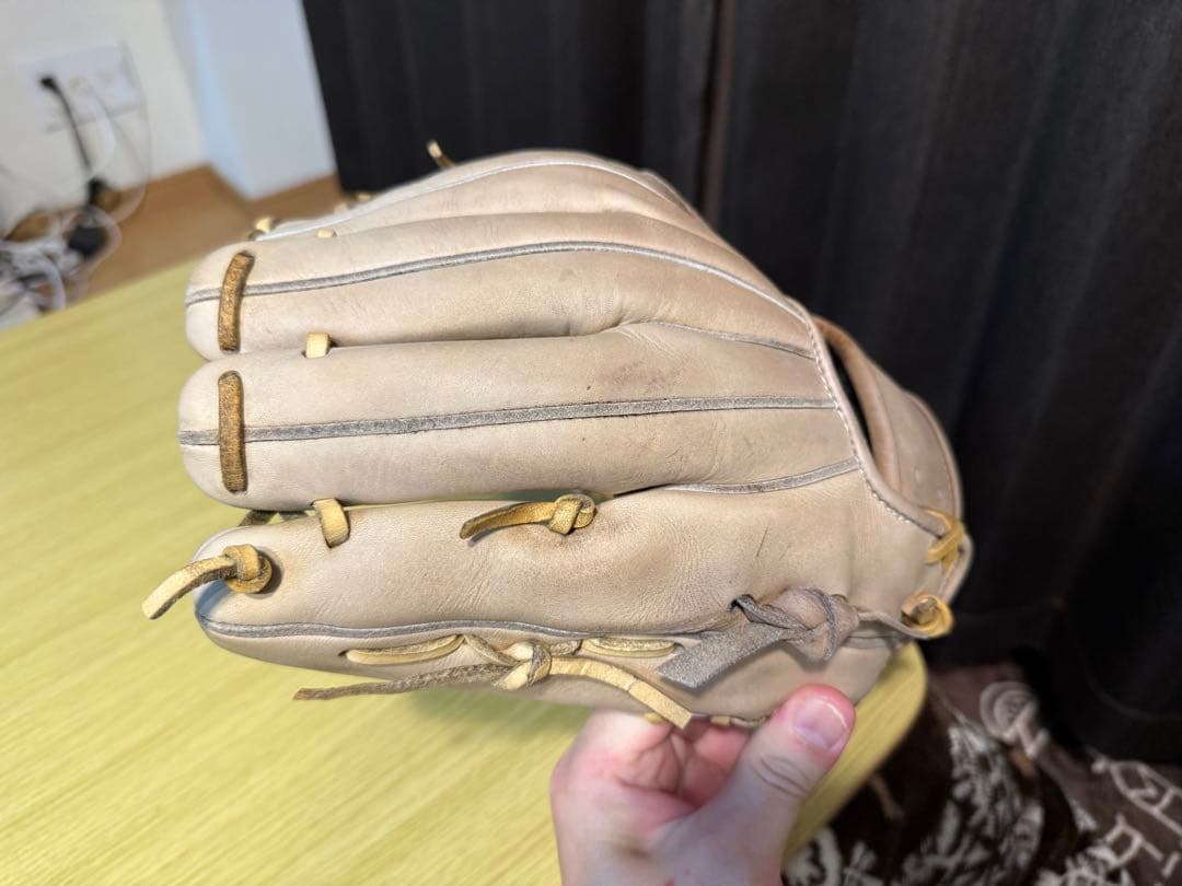 アトムズ　硬式用グラブ