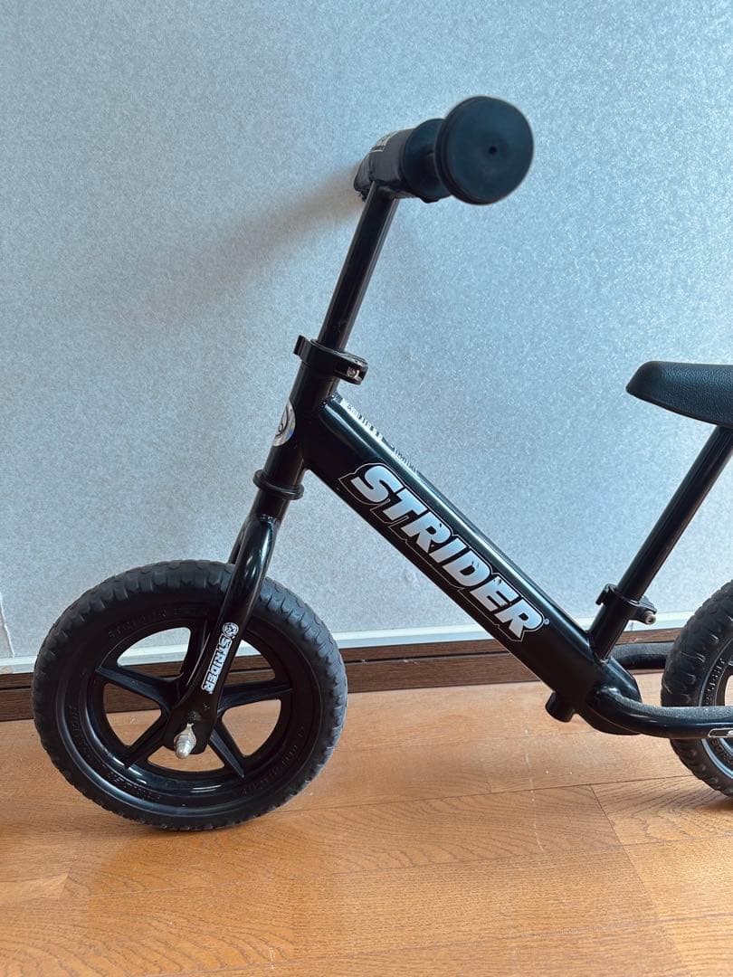ストライダー スポーツモデル 12インチ ブラック