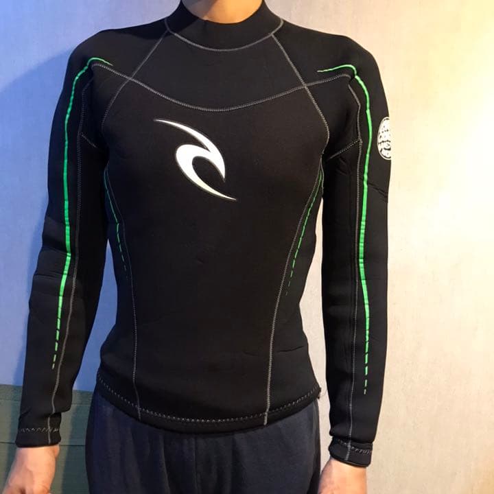 RIP CURL ウェットスーツ ＭＬサイズ