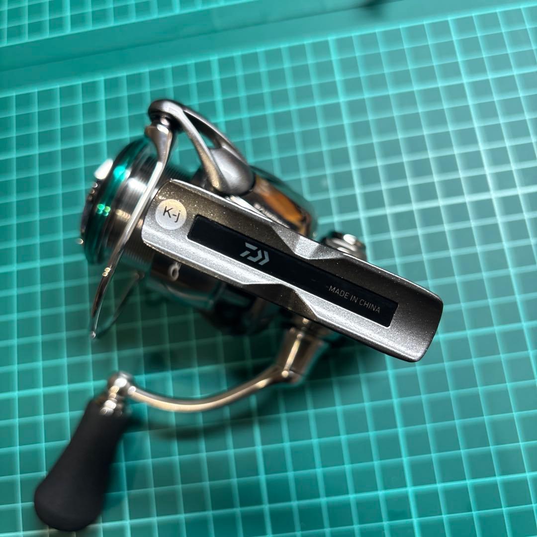ダイワ 25 エメラルダス AIR LT2500S 極美品