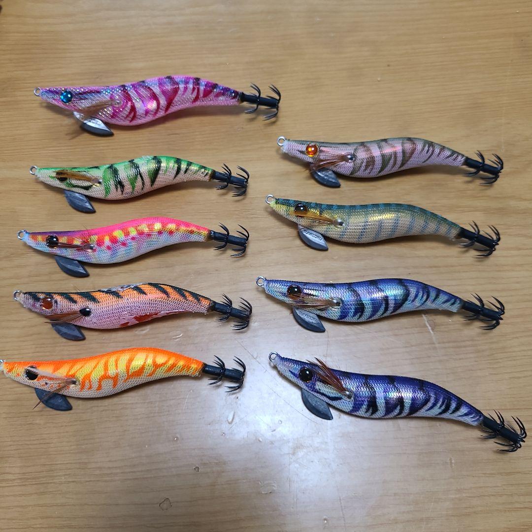 秋イカ釣りに　有名メーカー3号と2.5号エギ 28個セット