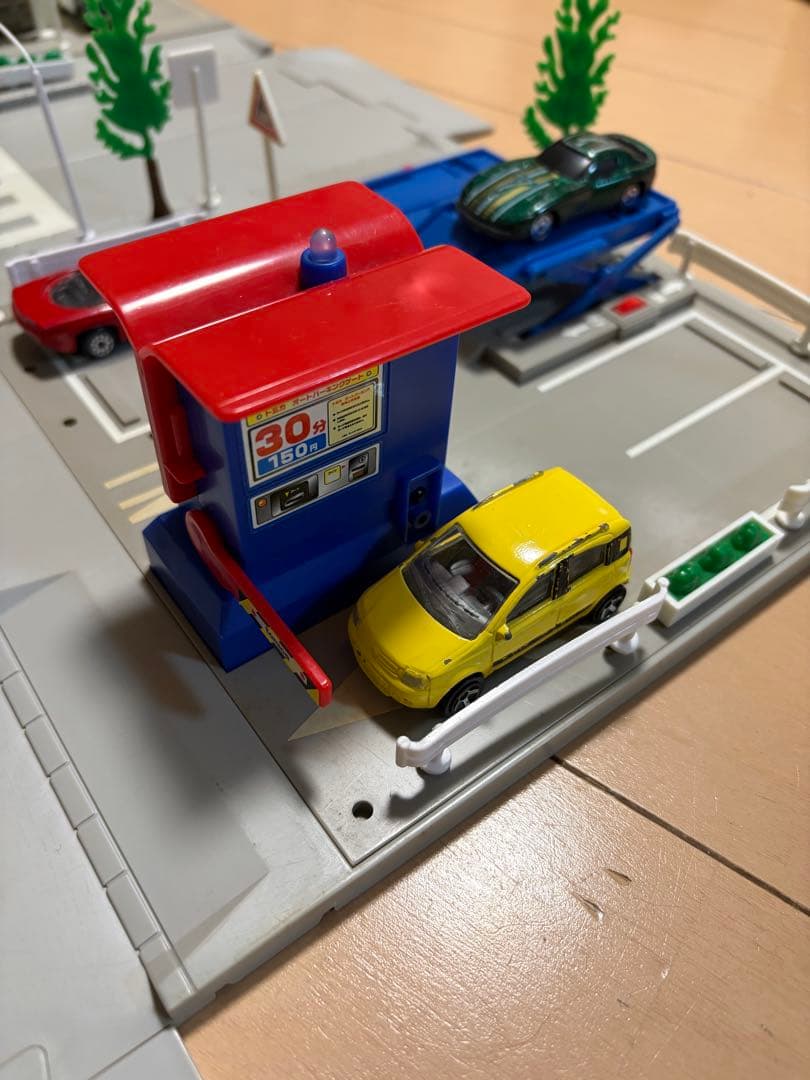 【中古】トミカタウン DXひろがるまちセット 欠品あり ファミリーマート・郵便局