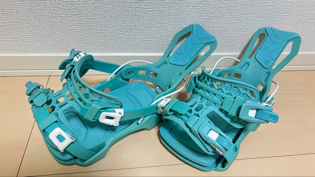 【更に値下げしました】FLOW MAYON ビンディング Mサイズ 水色