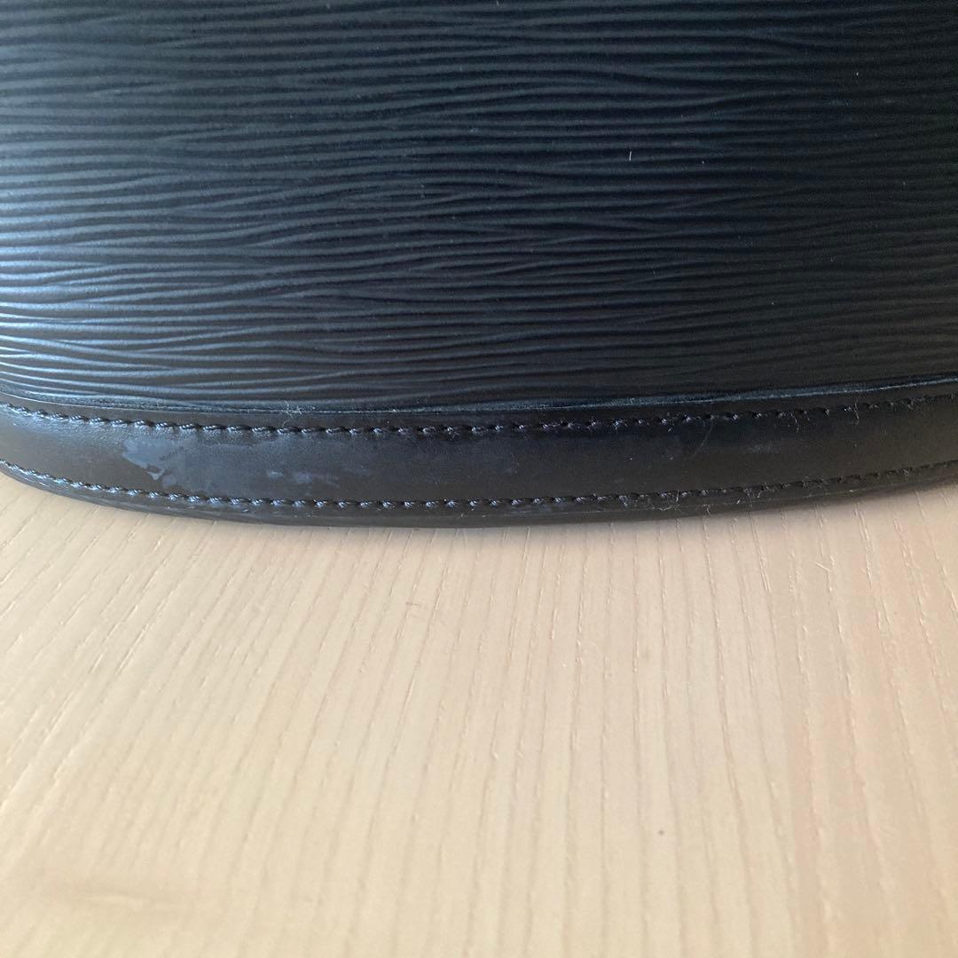 LOUIS VUITTON エピサンジャック