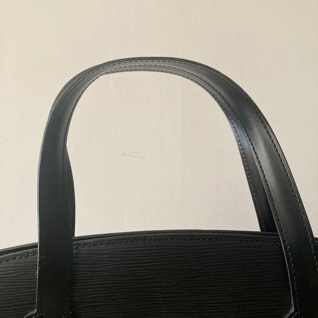 LOUIS VUITTON エピサンジャック