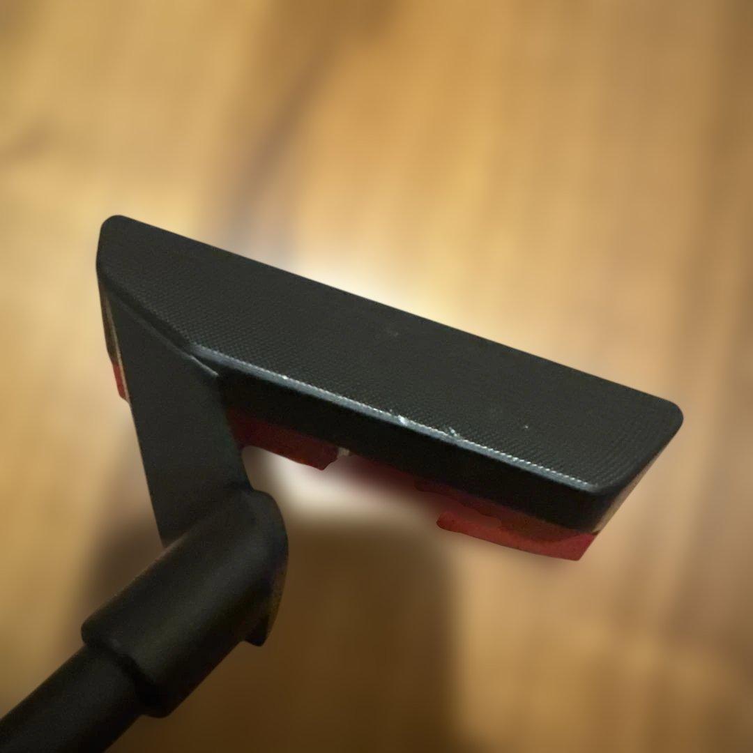 クロスパットパター Red Black Label 33インチ