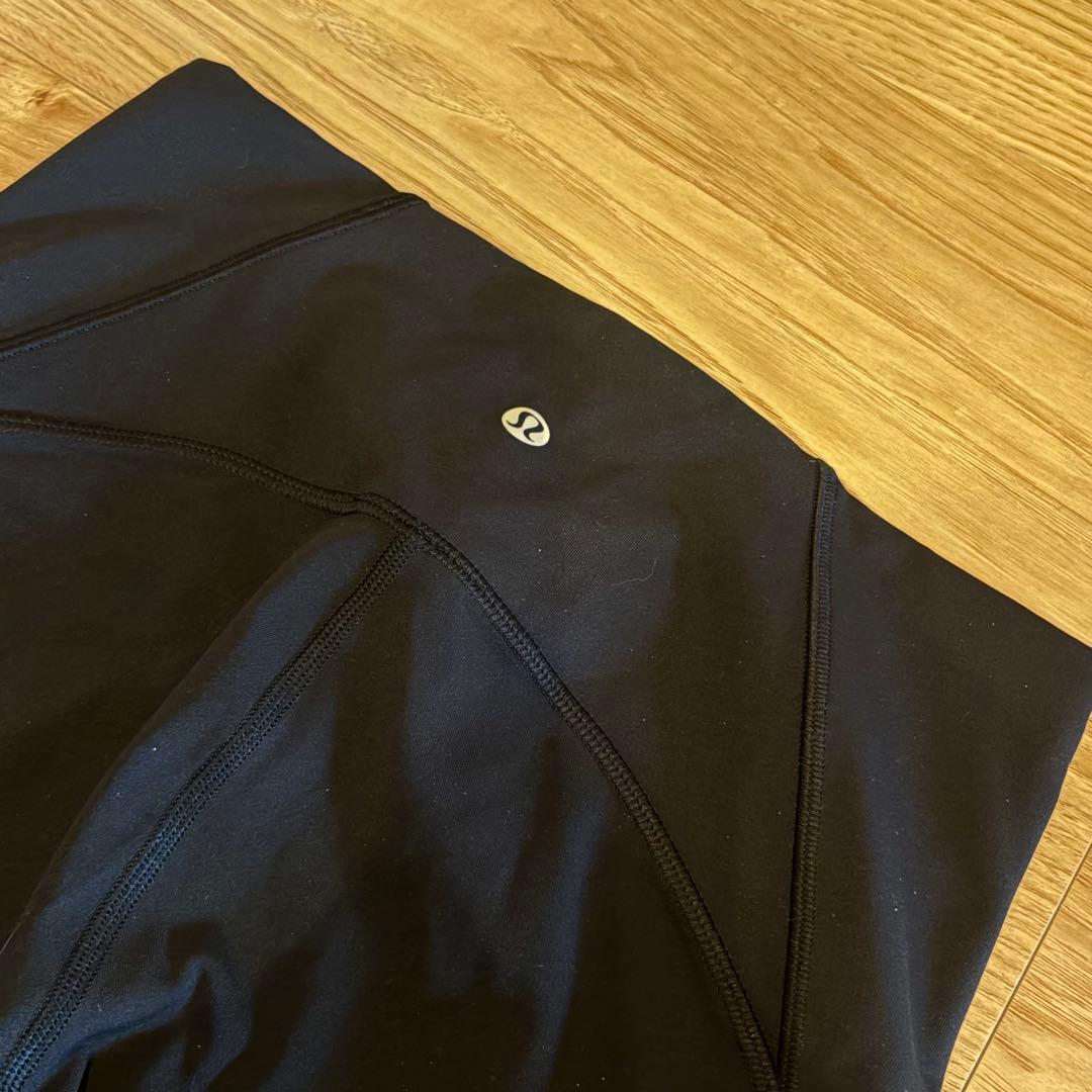 最終価格！【新品】ルルレモン　黒Train Times Pant 24