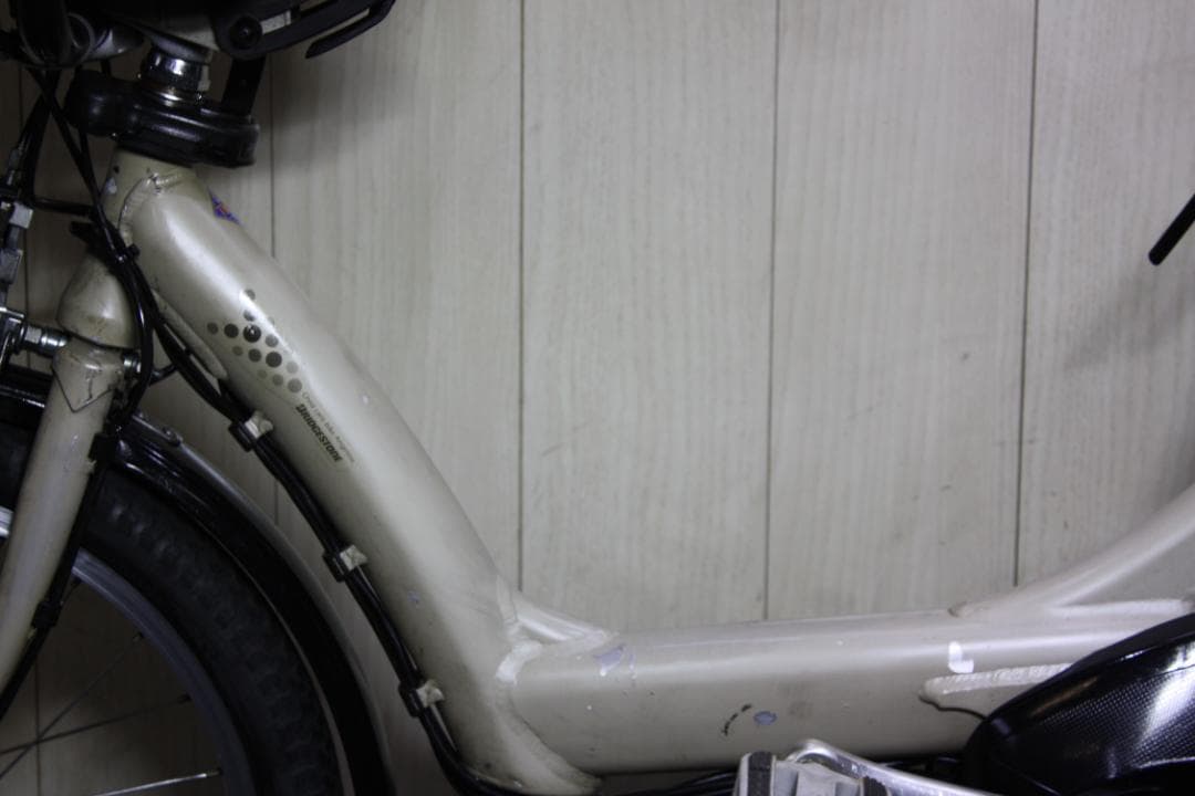 ブリヂストンアンジェリーノプティットe A20L36 20型8.7AHクリーム色