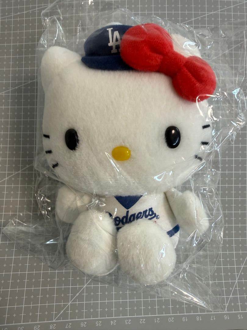 ハローキティ ロサンゼルス・ドジャース ぬいぐるみ　大谷翔平　山本由伸