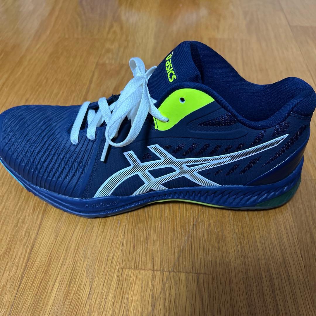asics バレーボールシューズ ネイビー/イエロー　26.5cm