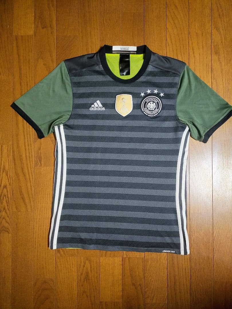 【処分】サッカー　レプリカ　ユニフォーム　Mサイズ相当　5点セット　日本代表